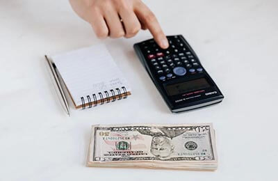 財(cái)務(wù)共享下企業(yè)費(fèi)用報(bào)銷管理研究